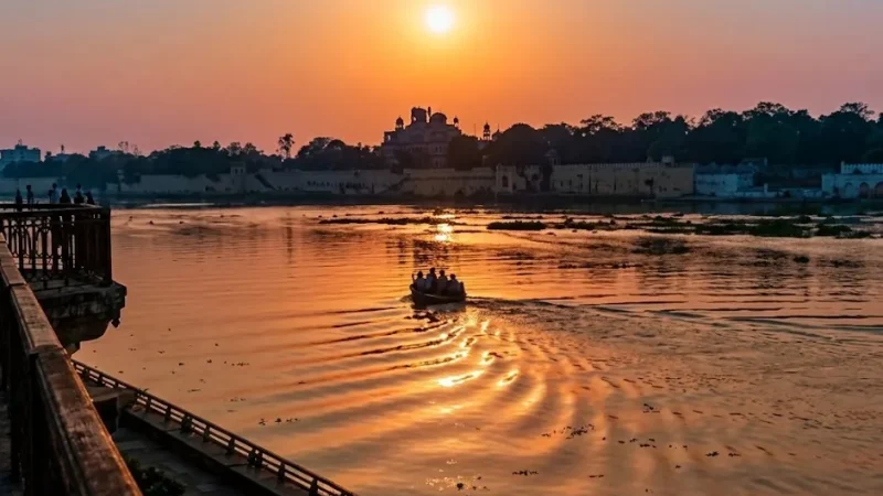 10. Riverfront Promenade(1)