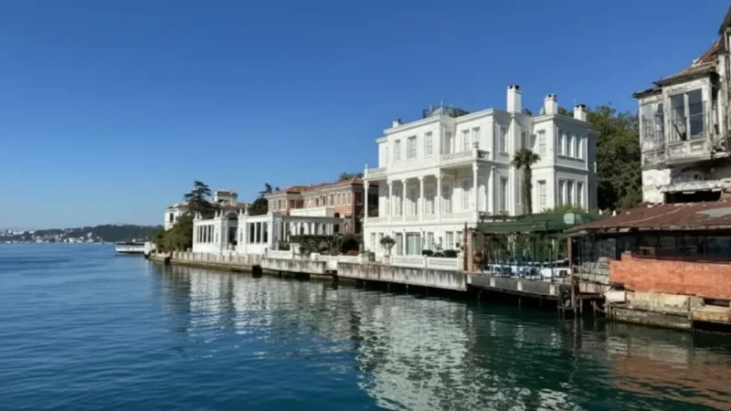 10. Yenikoy Coastline – Elegant seaside district_(1)