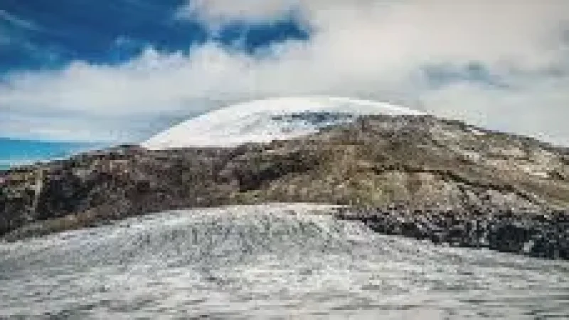 11 11 Glacier Observation Points ‒ Ice formations(2)