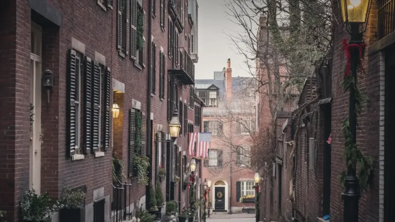 11) Beacon Hill(4)