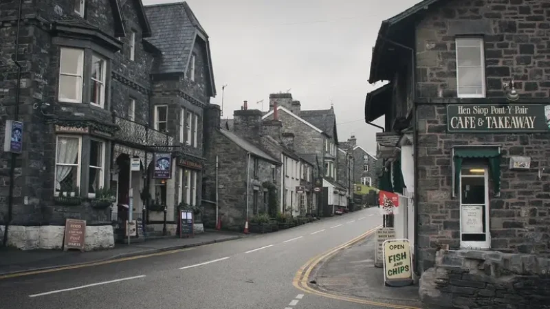 11) Betws-y-Coed Village(1)