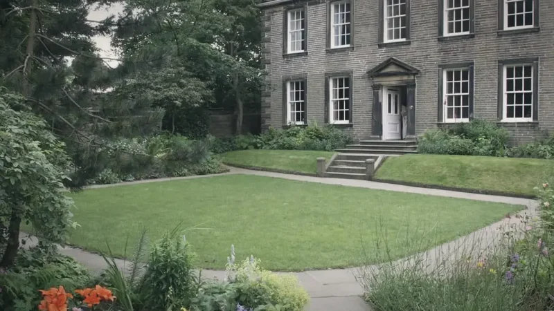 11) Brontë Parsonage Museum(3)