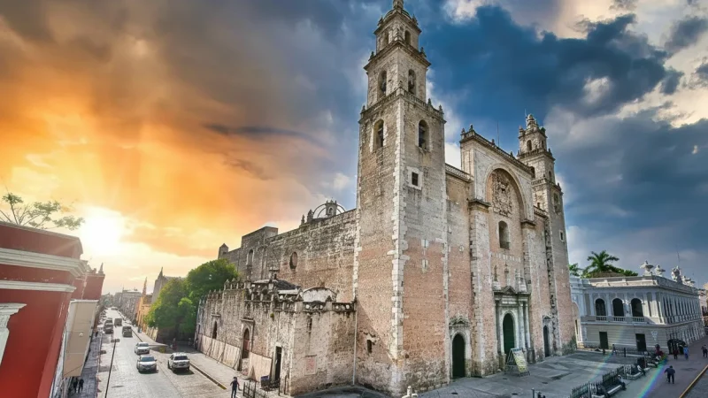 11) San Ildefonso Cathedral Area(1)