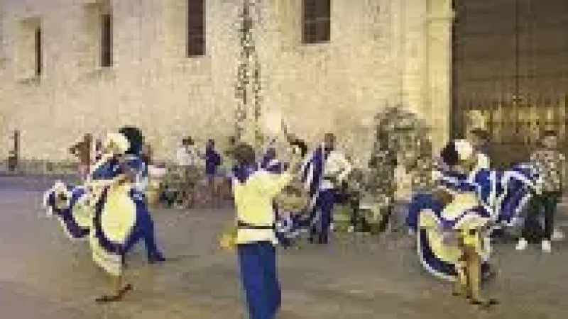11 Street Music Areas – Local performances(4)