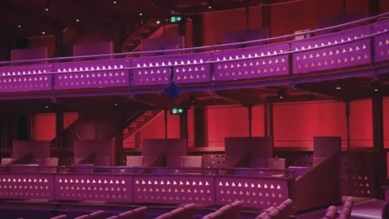 11) The Lowry(5)