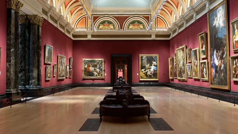 11. National Museum – Displays India’s cultural and historical heritage_(4)