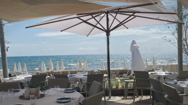 11_Seaside_Cafes(2)
