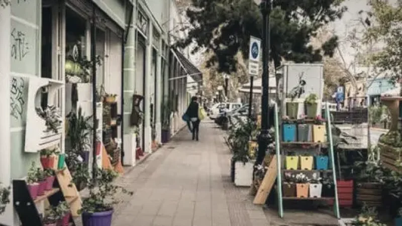 12 Barrio Italia – Design shops and relaxed dining_(3)