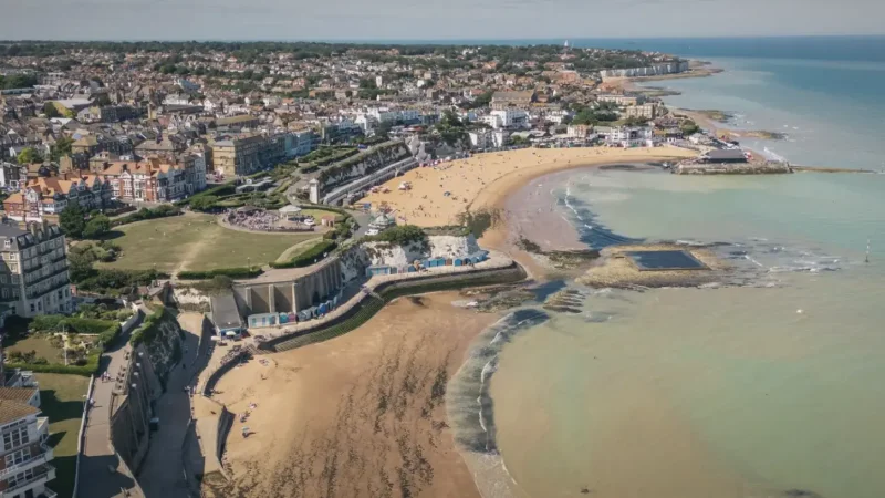 12) Broadstairs Beach(5)