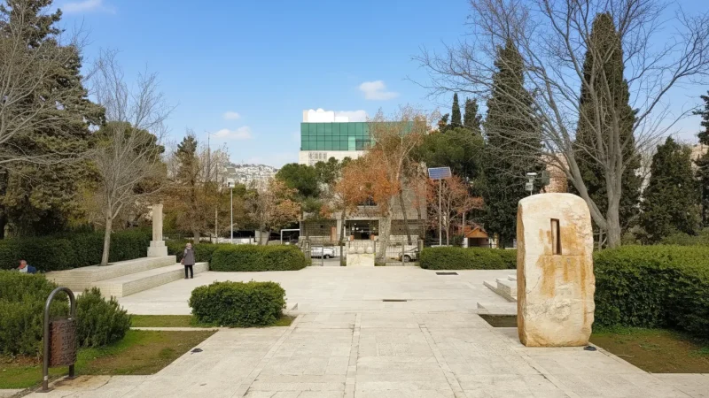 12) Jordan National Gallery of Fine Arts(4)