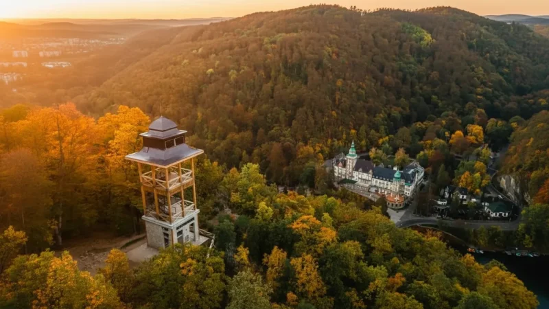 12) Photography Points(4)