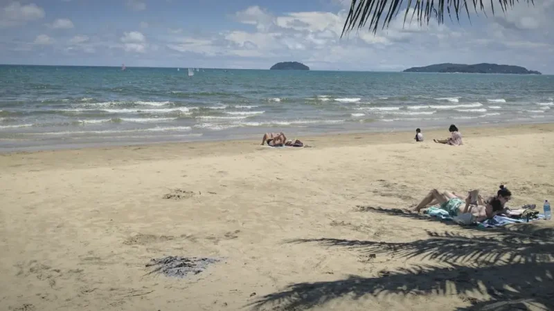12) Tanjung Aru Beach Sandakan(3)