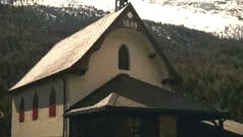 12 Village Chapel(5)