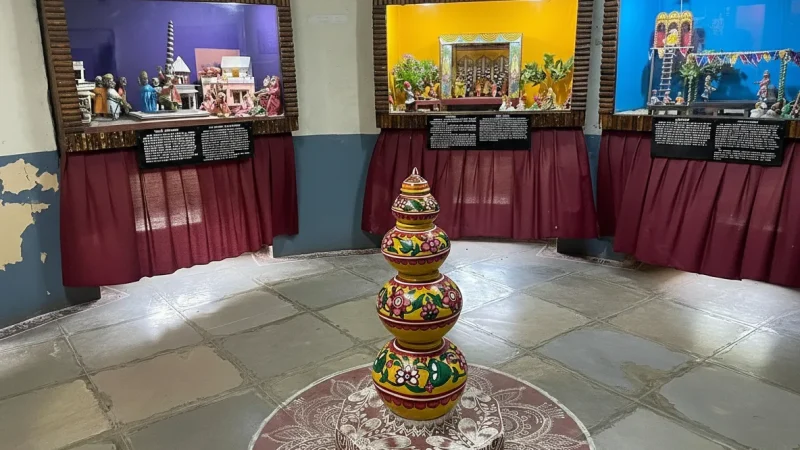 12. Bharatiya Lok Kala Mandal – A folk art and culture center_(1)
