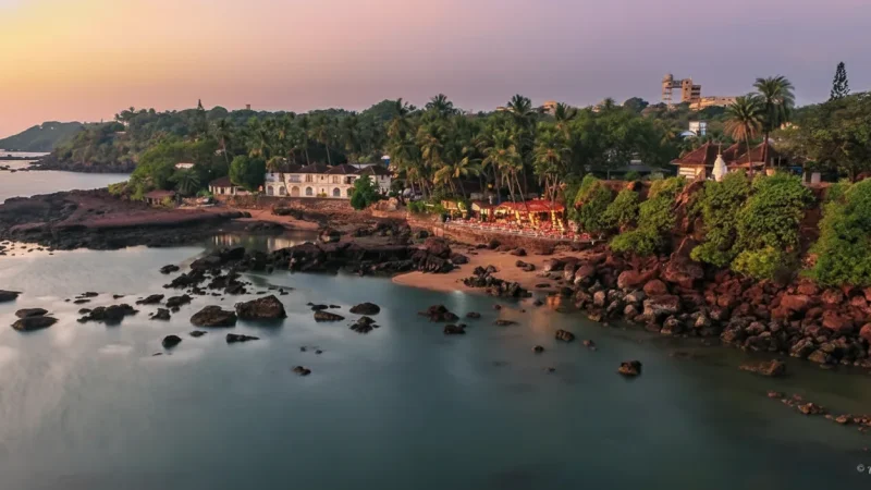 12. Dona Paula Viewpoint – A scenic coastal viewpoint_(2)