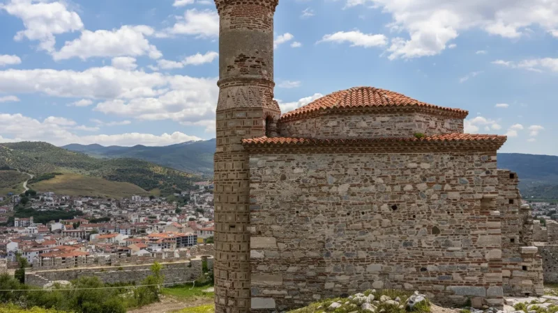 12. Kaleici Mosque – A simple but historic mosque in town_(1)