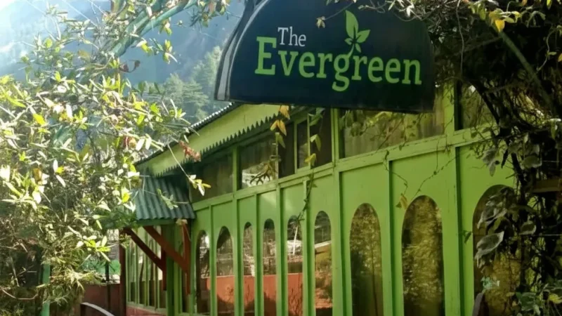 12. Kasol – A riverside village popular with travelers_(1)