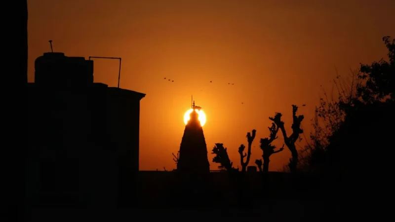 12. Koteshwar Temple – A coastal temple site_(5)