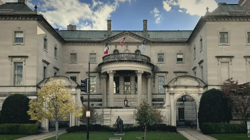13) Anderson House(2)