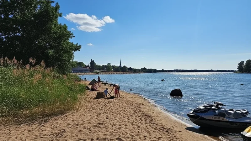 13 Hietaniemi Beach ‒ Popular urban beach(6)