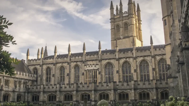 13) Magdalen College(4)