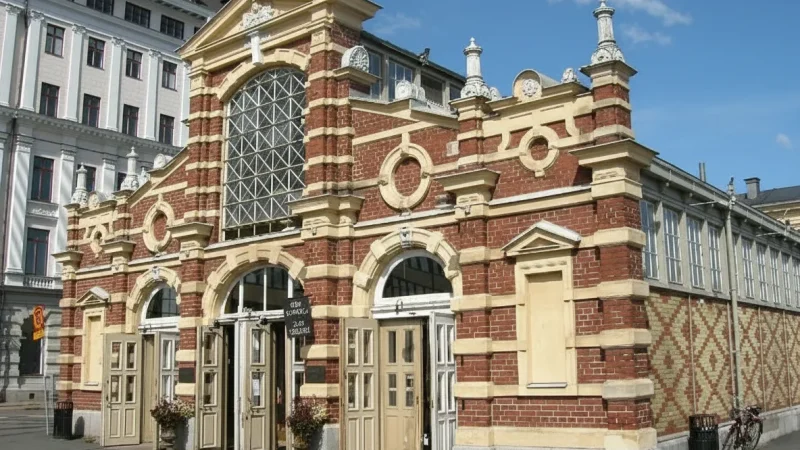13 Old Market Hall ‒ Traditional indoor food market(3)