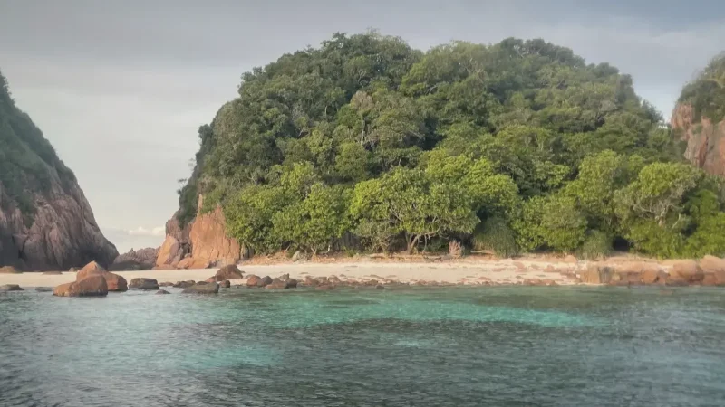 13) Pulau Lima(3)