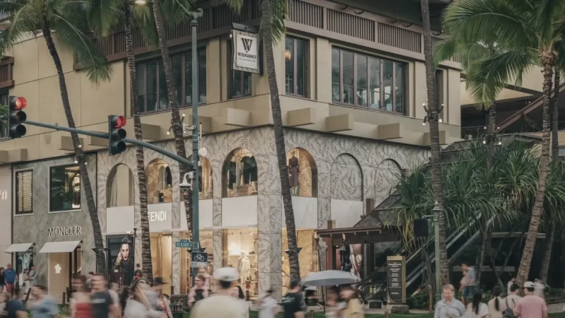 13) Royal Hawaiian Center(1)