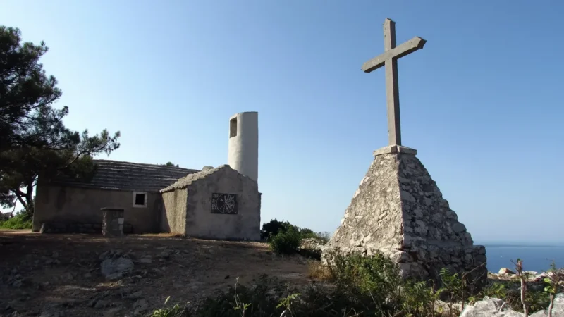 13) Small Chapels(2)