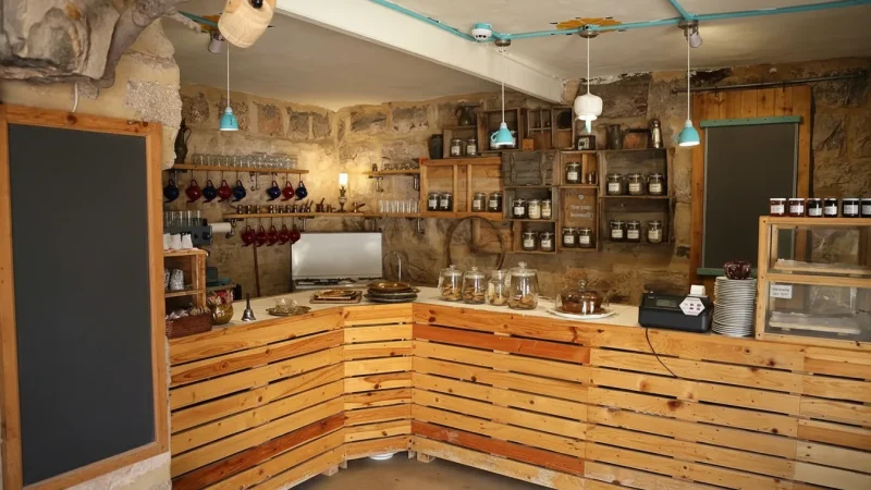 13) Traditional Bakeries(4)