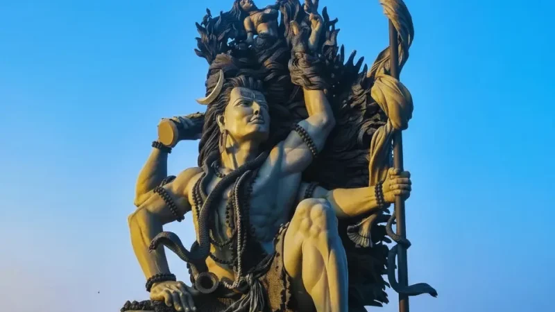 13. Aazhimala Shiva Temple – A seaside temple_(3)