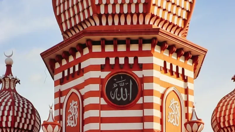 13. Alamgir Mosque – A mosque with river views_(2)