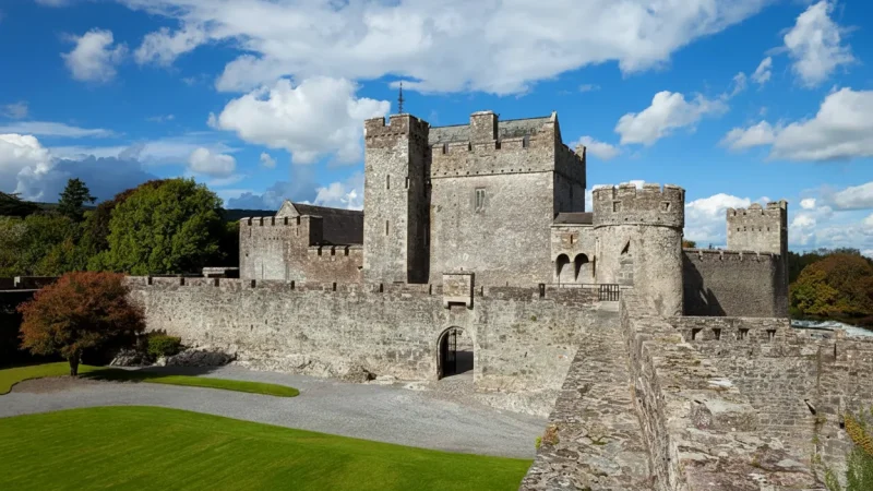 13. Cahir Castle(1)