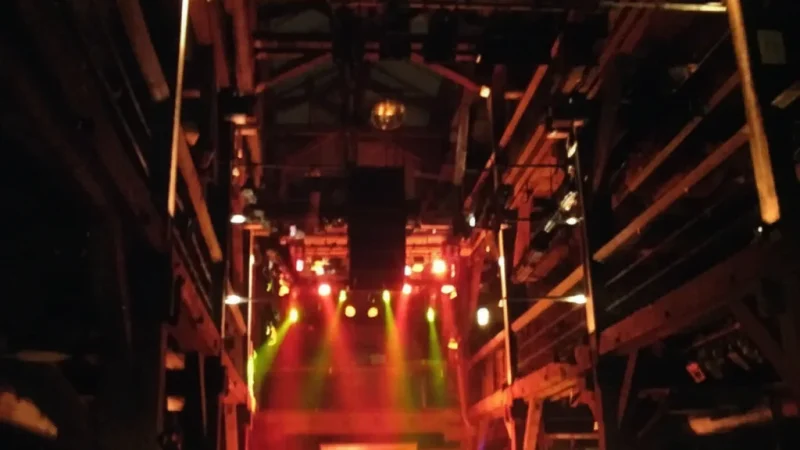 13. Fabrik Cultural Center(1)