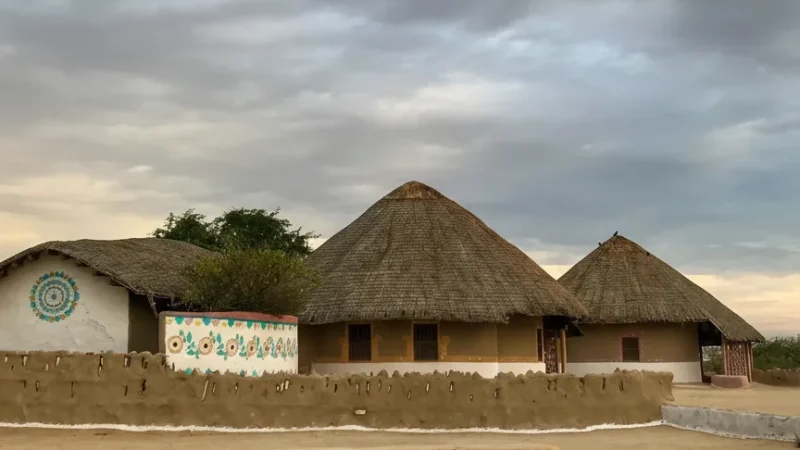 13. Hodka Village – A traditional handicraft village_(1)