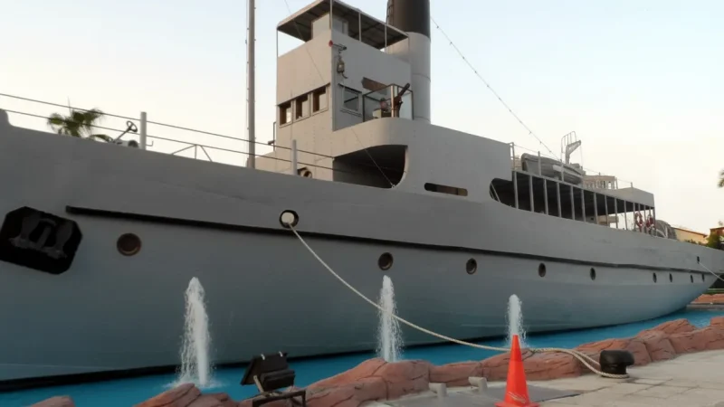 13. Nusret Mine Ship Museum – Naval history exhibit_(2)