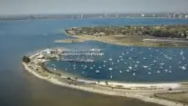 13_Davis_Islands(4)