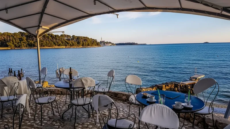 14) Coastal Cafés(1)