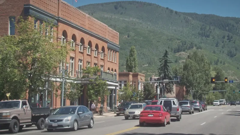 14) Downtown Aspen(3)