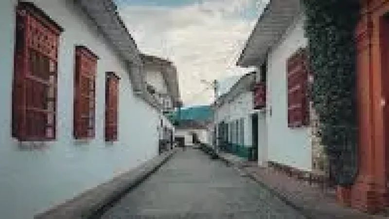 14 Evening Walking Routes – Quiet strolls(3)
