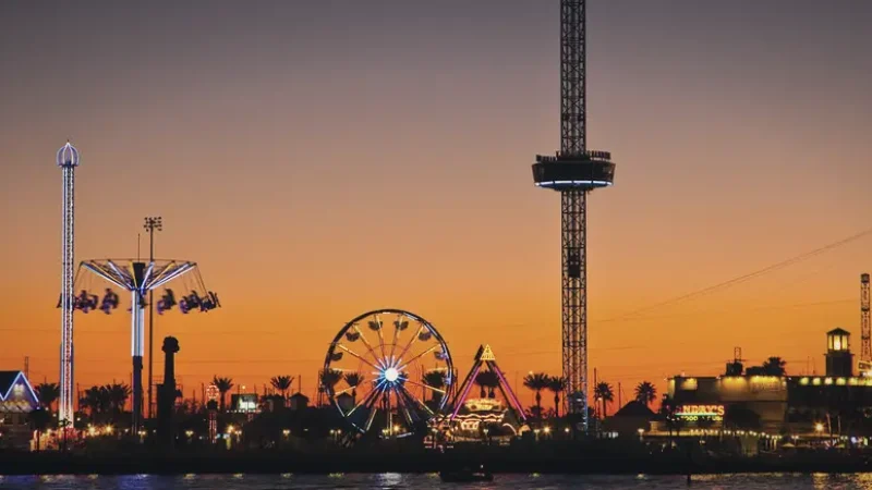 14) Kemah Boardwalk (Nearby)(1)