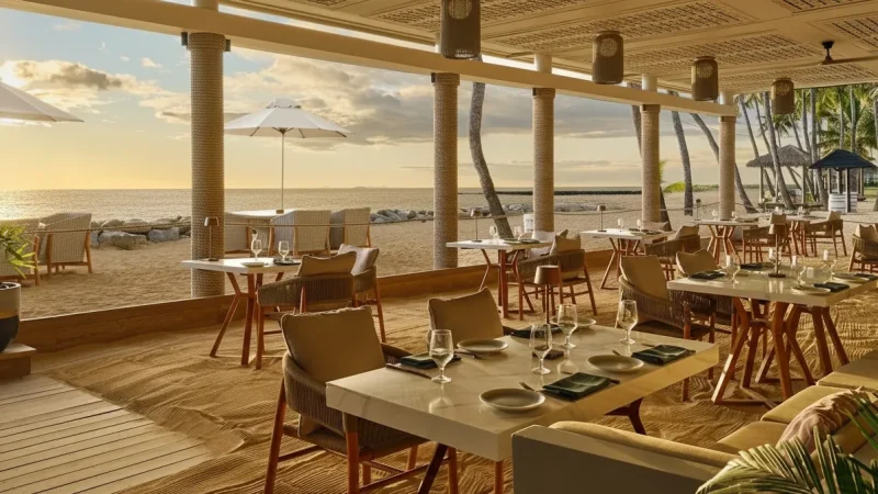 14) Lakeside Cafés(4)