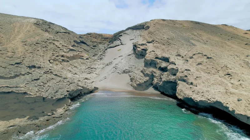 14) Quiet Cove Beaches(2)