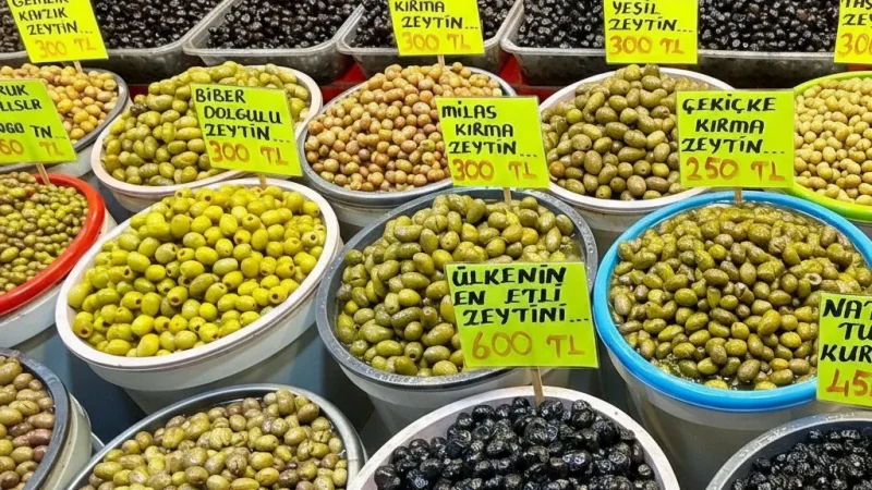 14. Edremit Market – Local food and handmade items_(2)