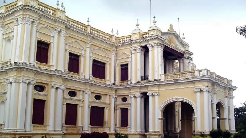 14. Folklore Museum – Displays regional folk culture_(6)