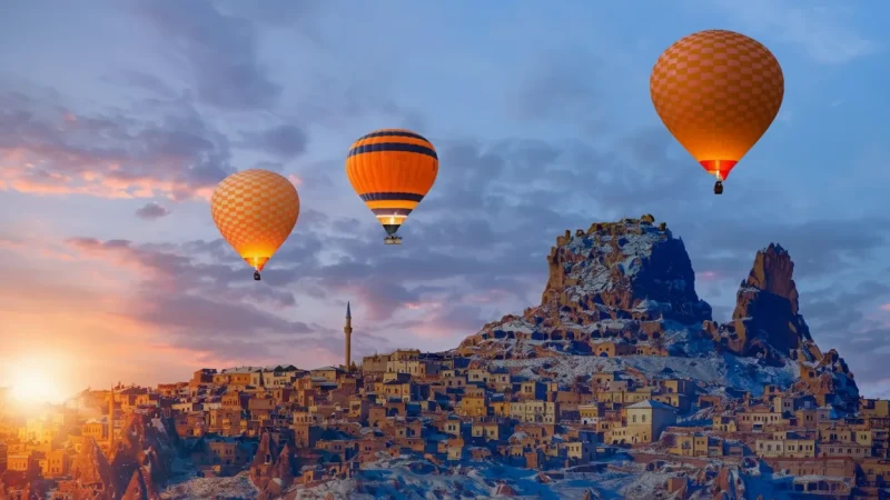 14. Hot Air Balloon Viewpoints – Spectacular sunrise scenery_(2)