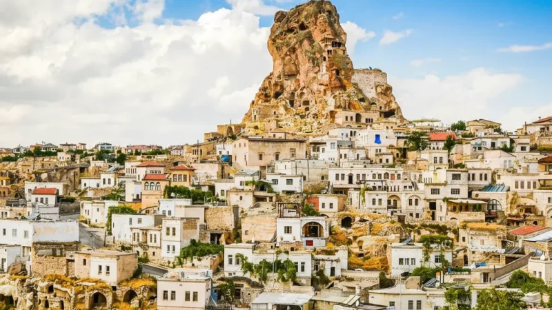 14. Ortahisar Castle – A village viewpoint_(2)