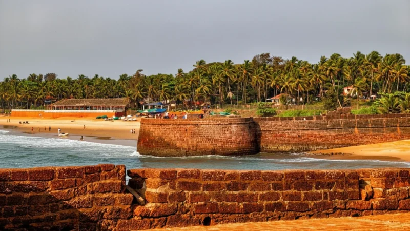 14. Sinquerim Beach – A quieter beach near Fort Aguada_(4)