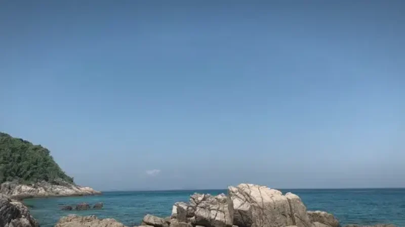 15) Adam & Eve Beach(5)