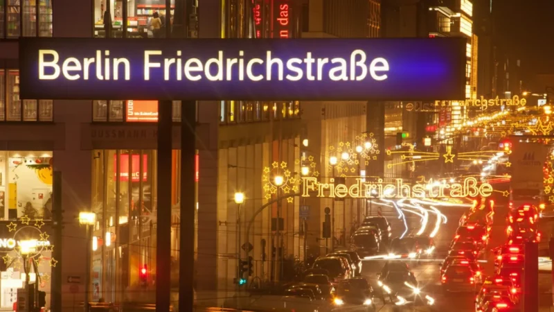 15) Friedrichstrasse(3)